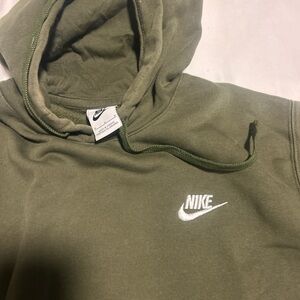 Nike Green Sweater Classic Design